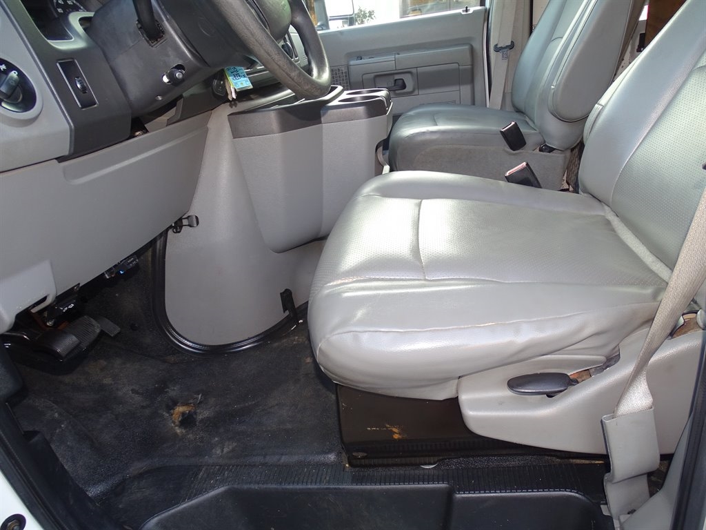 Ford Econoline Cargo Van E-350 Super Duty Ext Recreational 2013