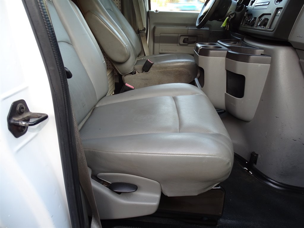 Ford Econoline Cargo Van E-350 Super Duty Ext Recreational 2013