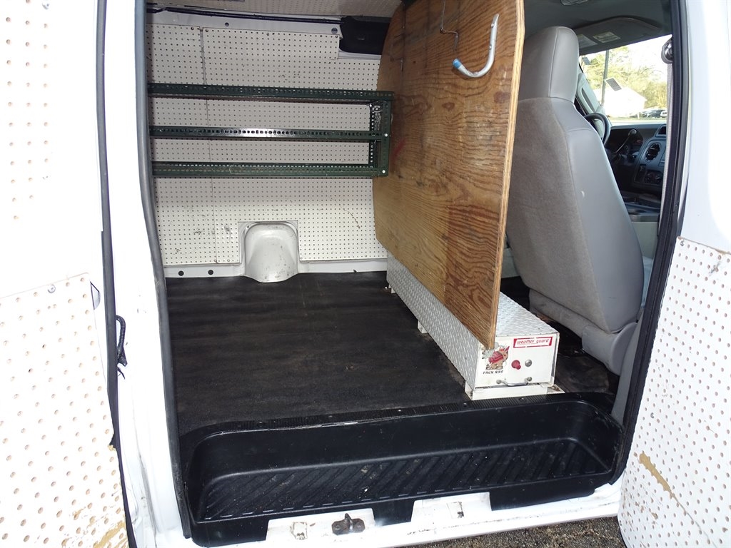 Ford Econoline Cargo Van E-350 Super Duty Ext Recreational 2013