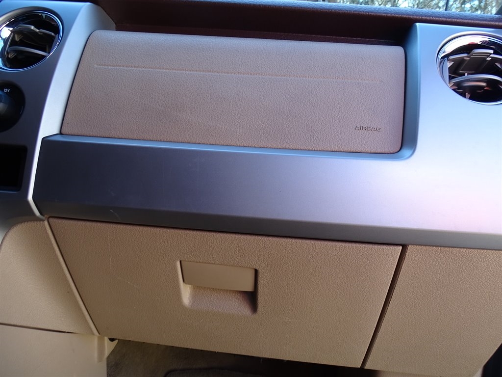 Ford F-150 2WD SuperCrew 145" Platinum 2014