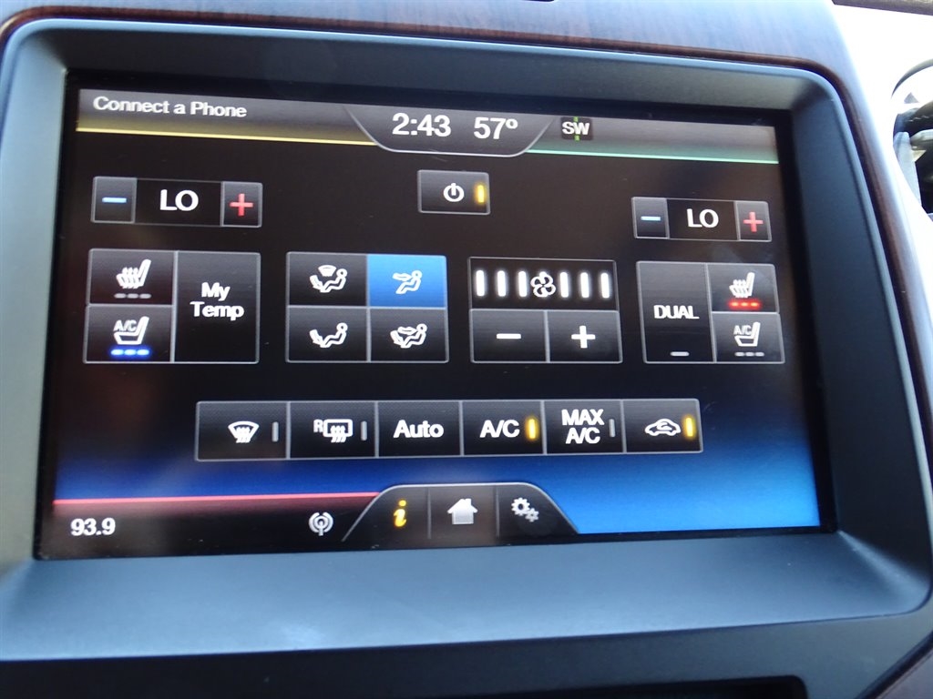 Ford F-150 2WD SuperCrew 145" Platinum 2014