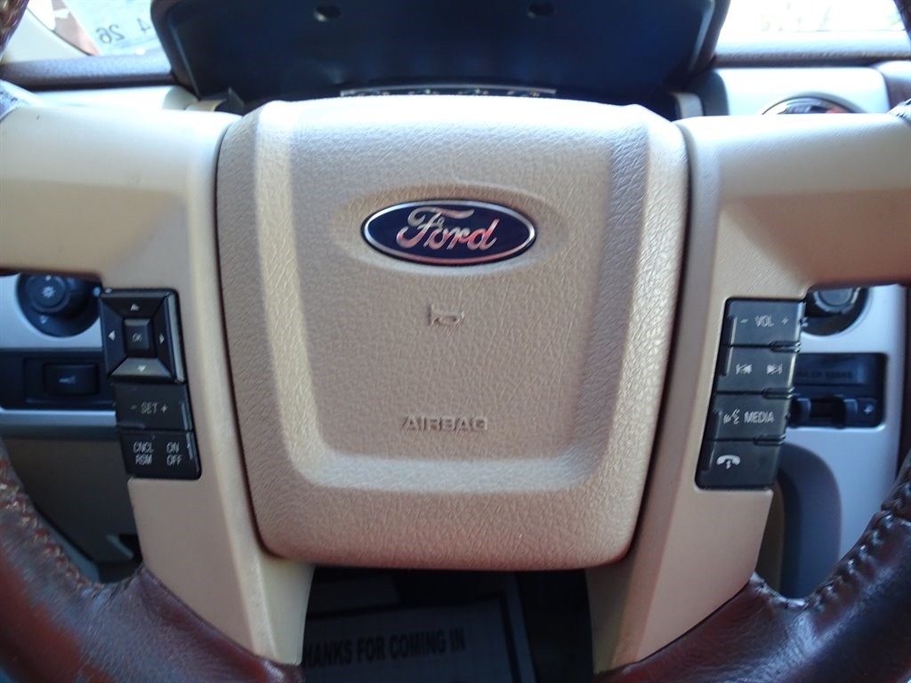 Ford F-150 2WD SuperCrew 145" Platinum 2014