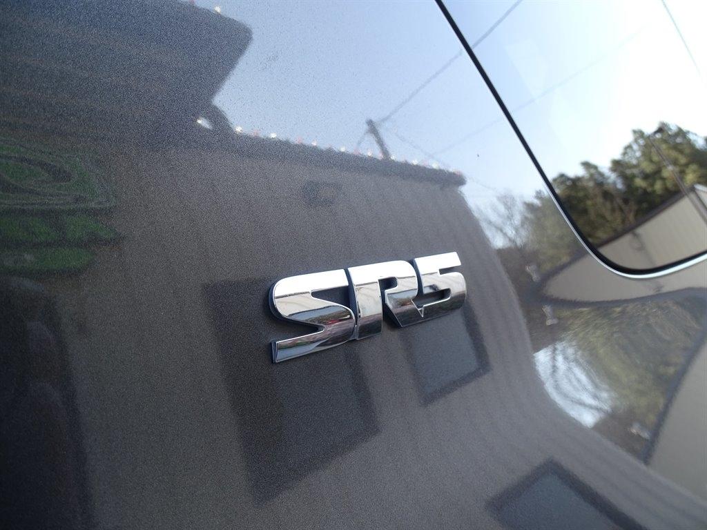 Toyota 4Runner SR5 2WD (Natl) 2018