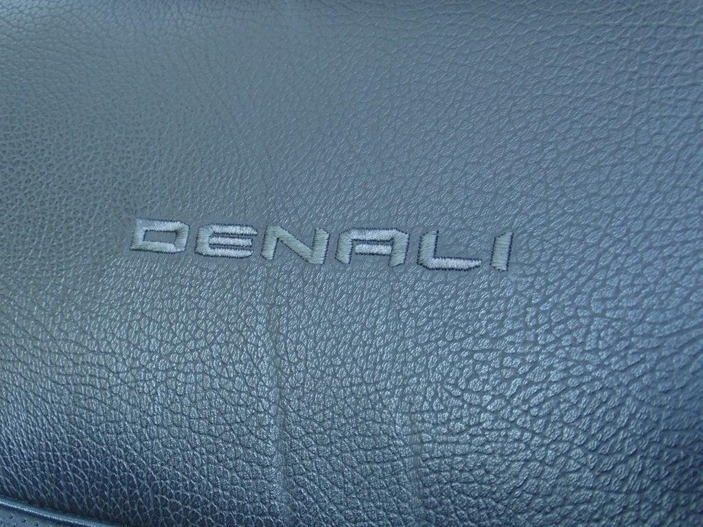 GMC Yukon XL 2WD 4dr Denali 2021