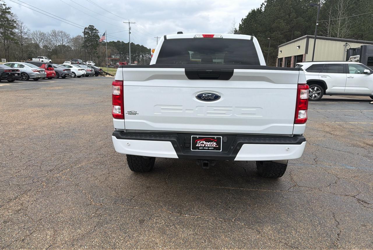 Ford F-150 4WD Supercab Flareside 145" STX 2023