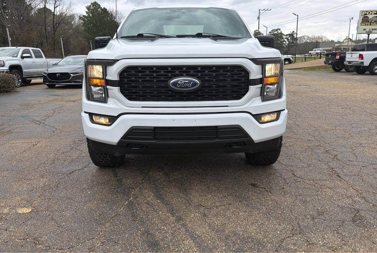 Ford F-150 4WD Supercab Flareside 145" STX 2023
