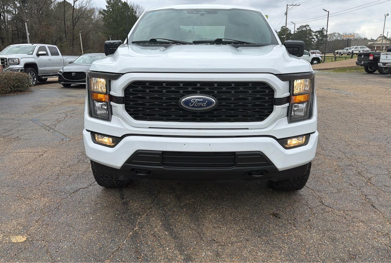 Ford F-150 4WD Supercab Flareside 145" STX 2023