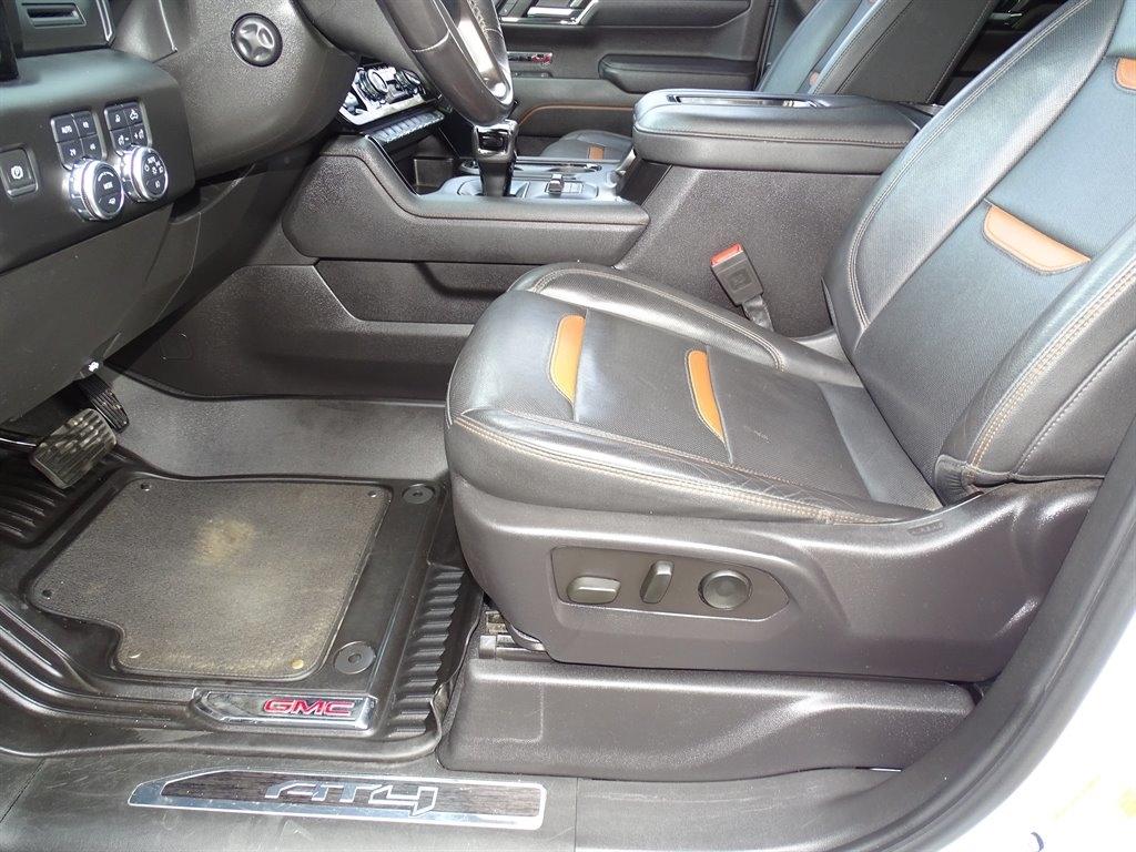 GMC Sierra 1500 4WD Crew Cab 147" AT4 2022