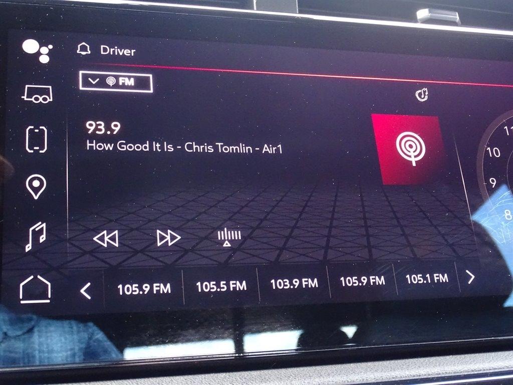 GMC Sierra 1500 4WD Crew Cab 147" AT4 2022