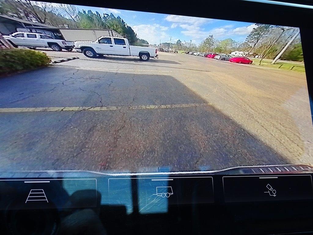 GMC Sierra 1500 4WD Crew Cab 147" AT4 2022