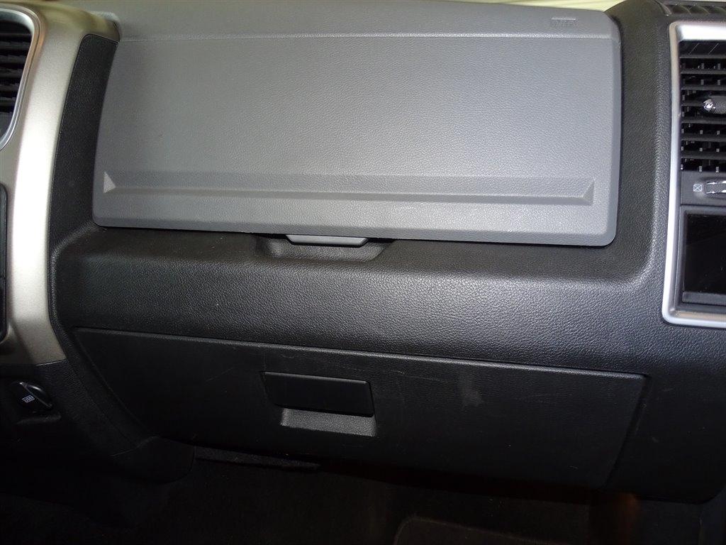 RAM 1500 4WD Crew Cab 149" Big Horn 2014