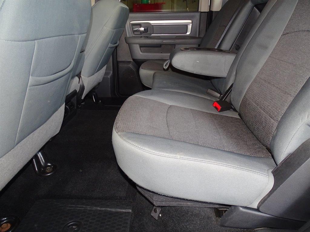 RAM 1500 4WD Crew Cab 149" Big Horn 2014