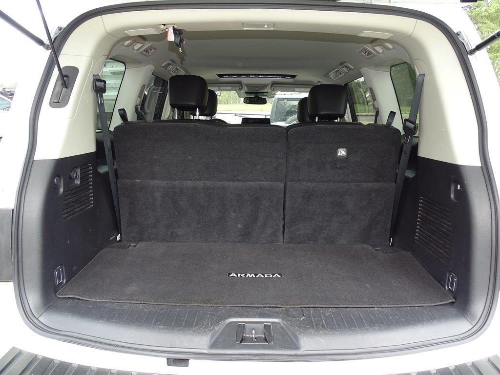 Nissan Armada 4x2 SL 2021