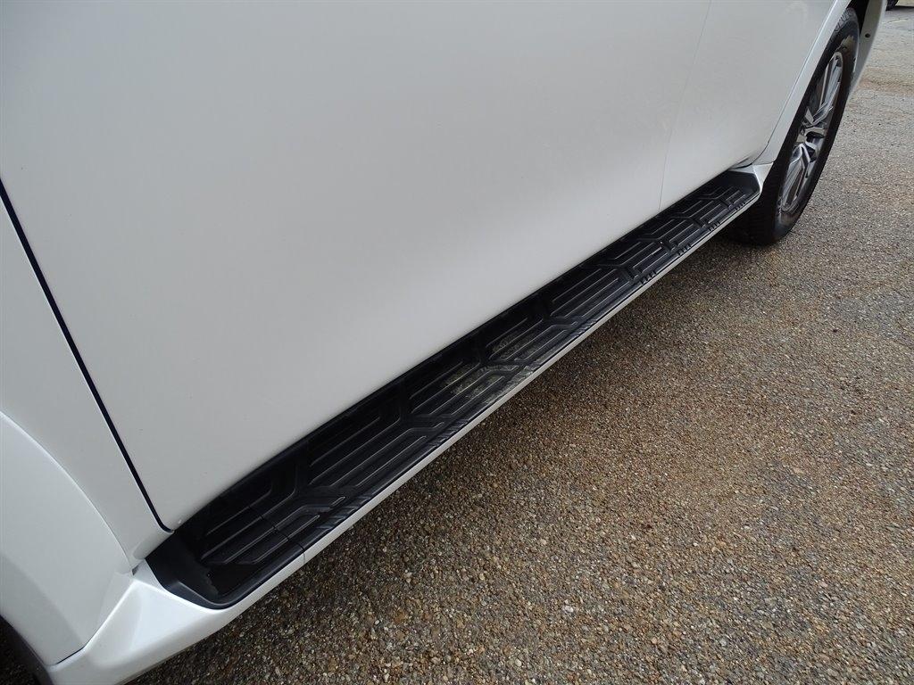 Nissan Armada 4x2 SL 2021