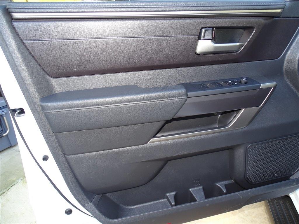 Toyota Sequoia Limited RWD (Natl) 2025