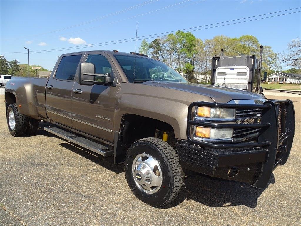 Chevrolet Silverado 3500HD 4WD Crew Cab 167.7" LTZ 2015