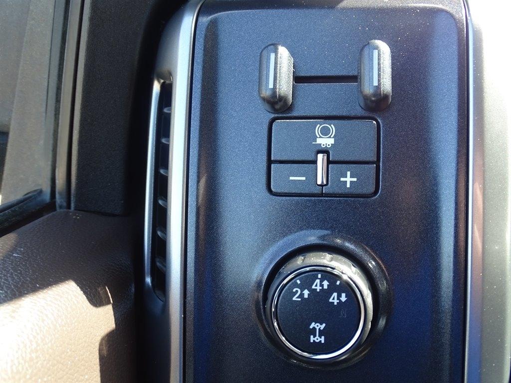 Chevrolet Silverado 3500HD 4WD Crew Cab 167.7" LTZ 2015