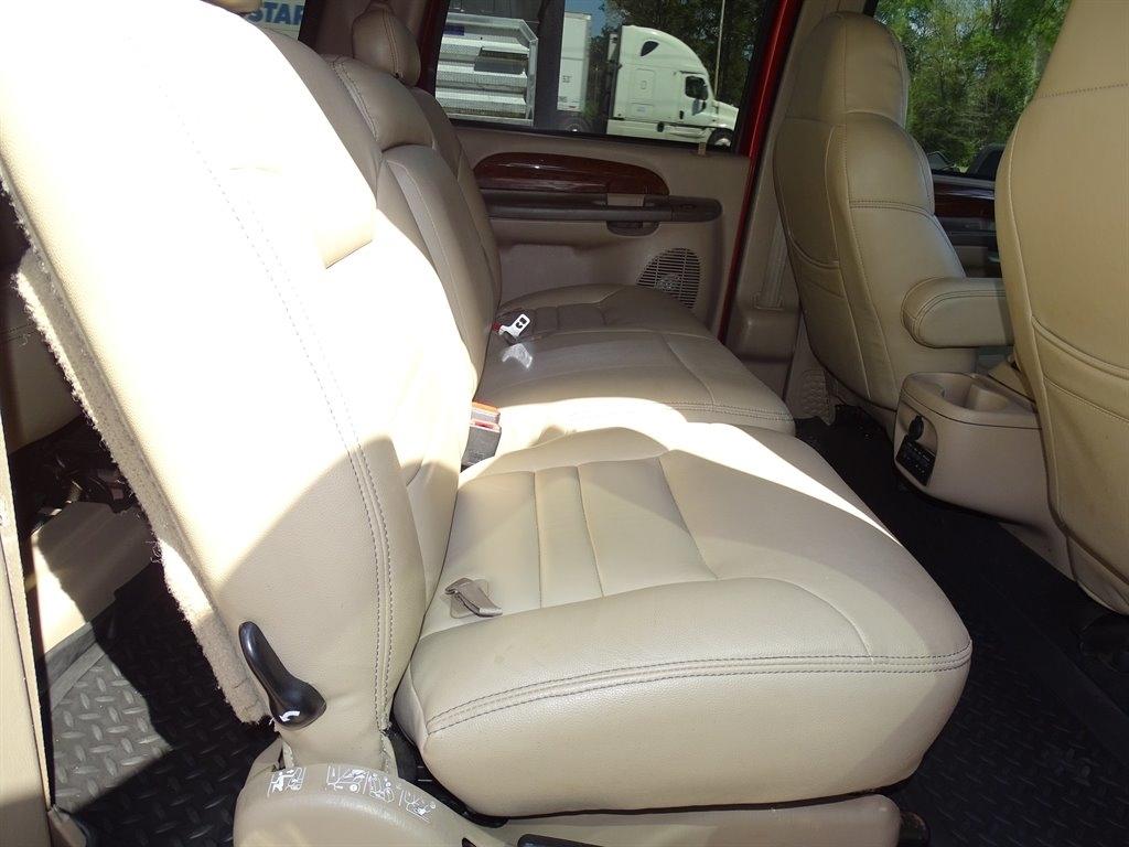 Ford Excursion 137" WB Limited 4WD 2000