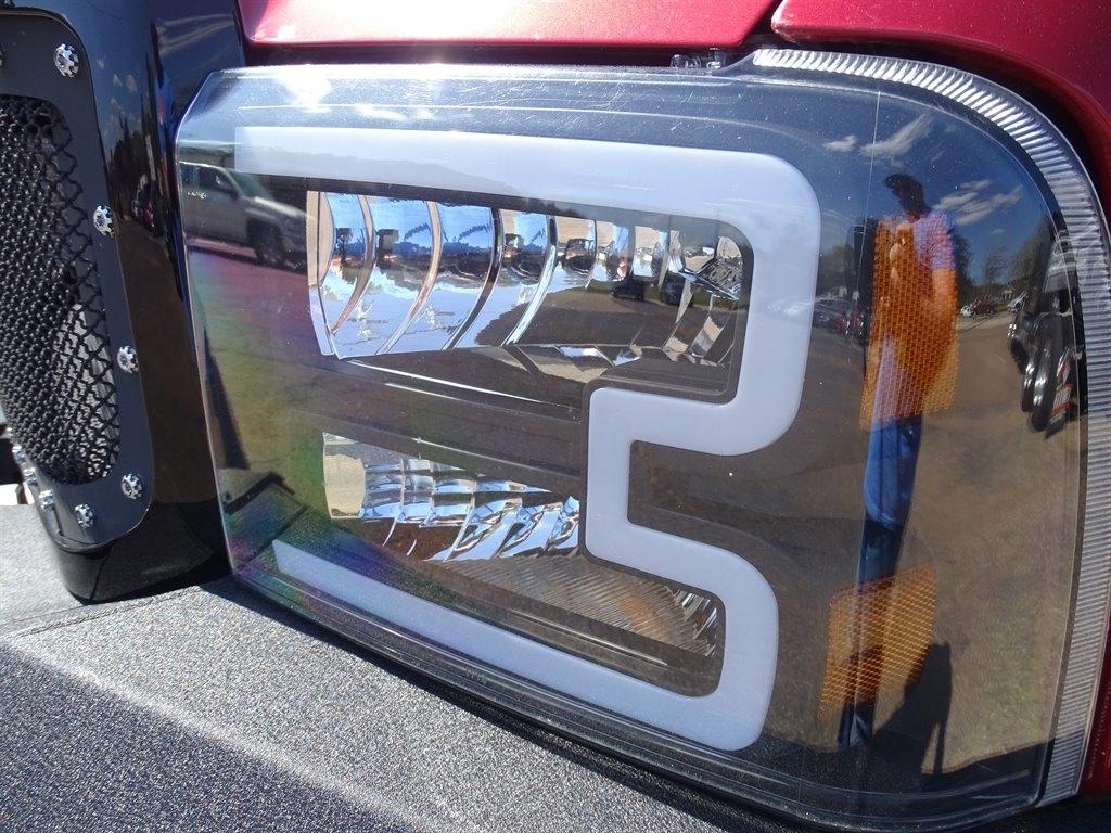 Ford Excursion 137" WB Limited 4WD 2000