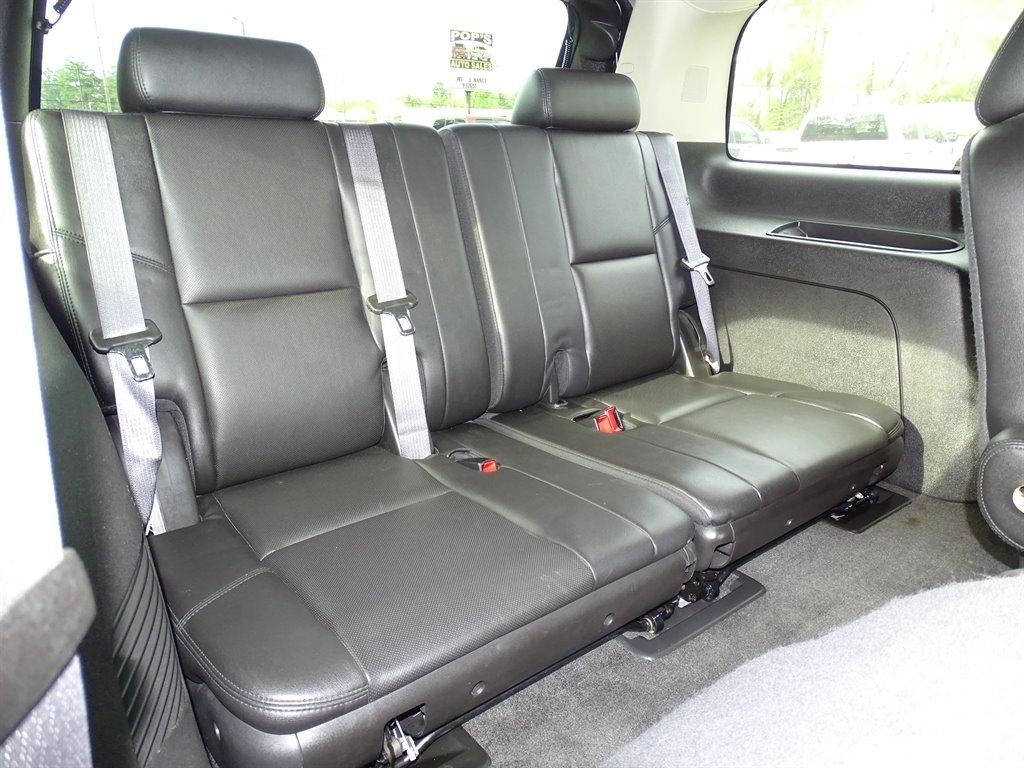 GMC Yukon 2WD 4dr 1500 Denali 2011