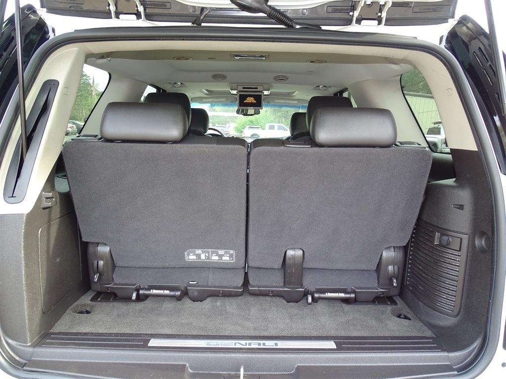 GMC Yukon 2WD 4dr 1500 Denali 2011