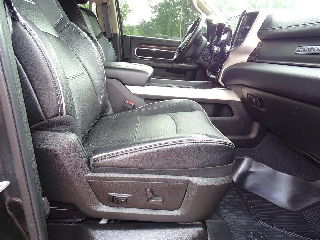 RAM 2500 Laramie 4x4 Crew Cab 6'4" Box 2022