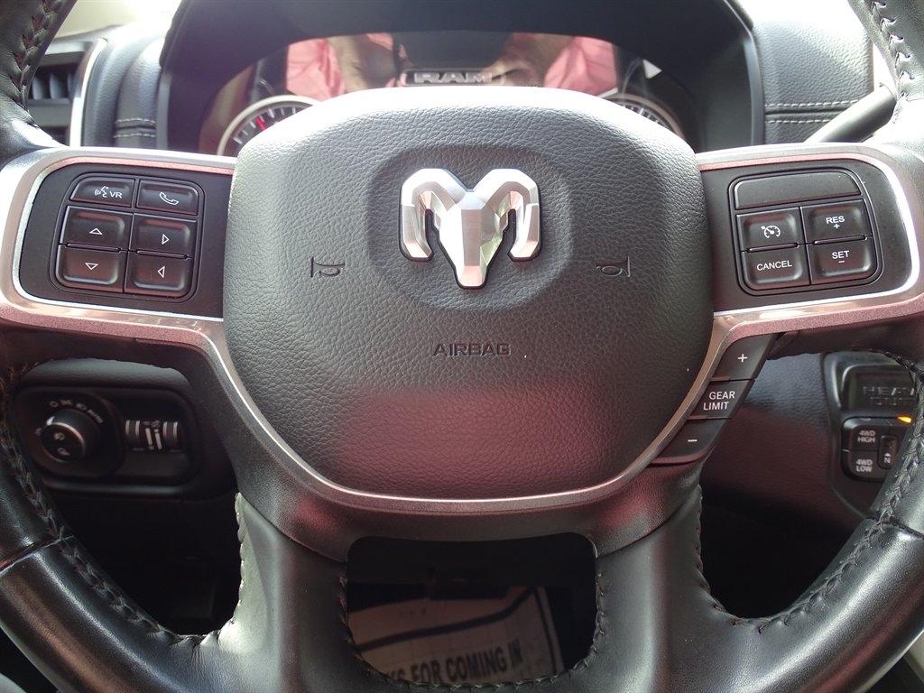 RAM 2500 Laramie 4x4 Crew Cab 6'4" Box 2022