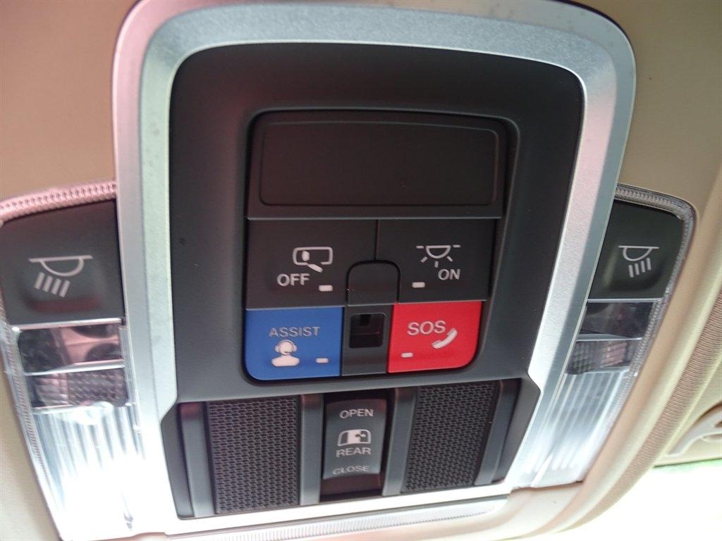 RAM 2500 Laramie 4x4 Crew Cab 6'4" Box 2022