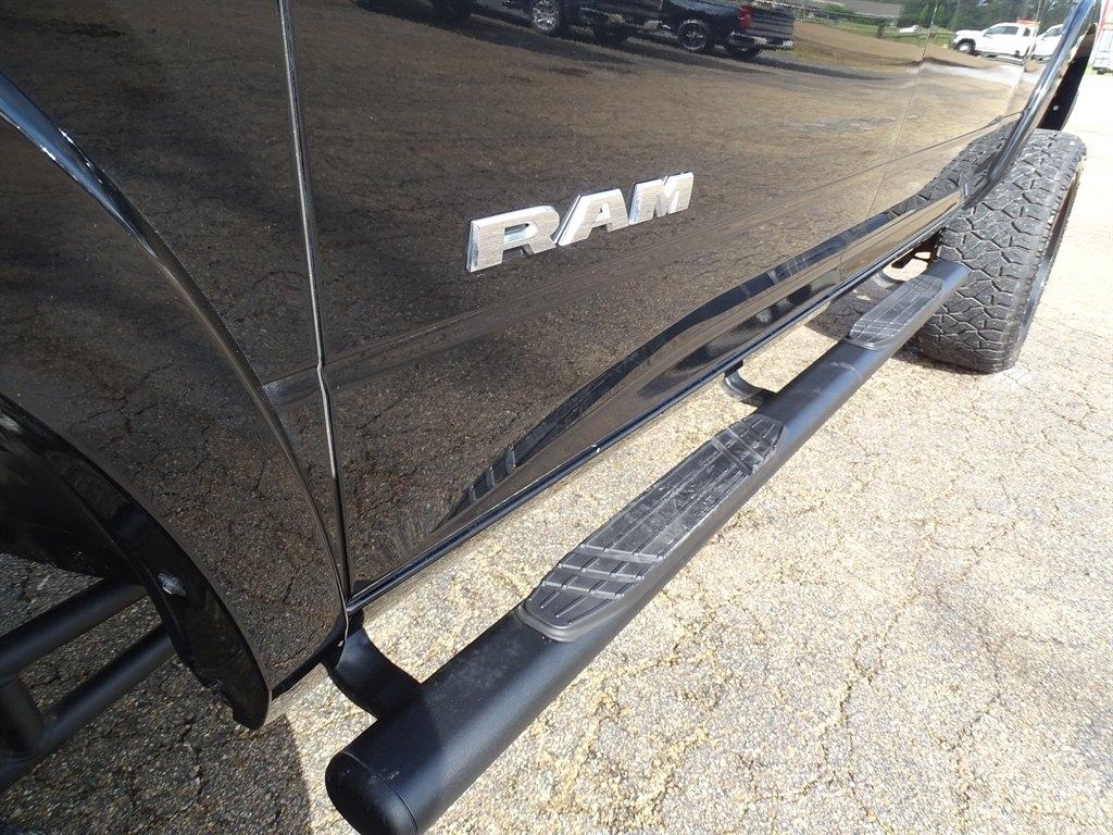RAM 2500 Laramie 4x4 Crew Cab 6'4" Box 2022