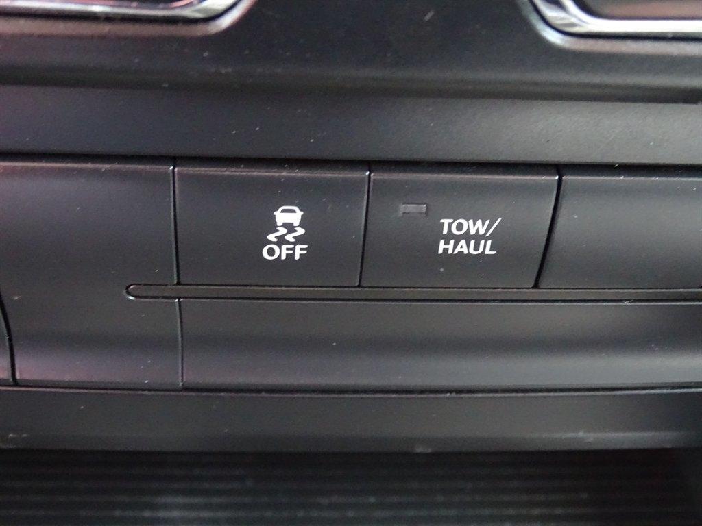 RAM 1500 2WD Crew Cab 140.5" Lone Star 2013