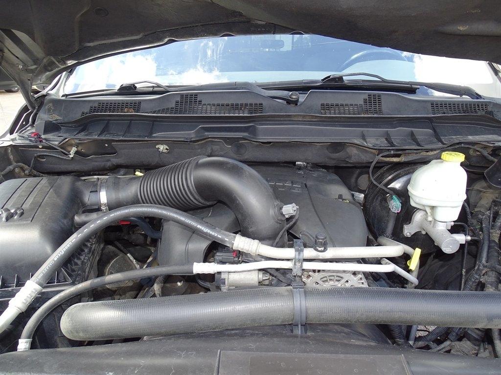 RAM 1500 2WD Crew Cab 140.5" Lone Star 2013