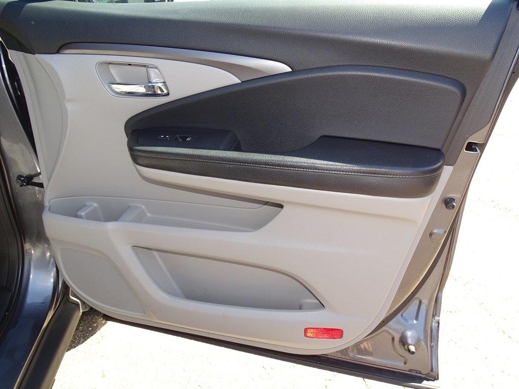 Honda Ridgeline RTL-T 4x4 Crew Cab 5.3' Bed 2017