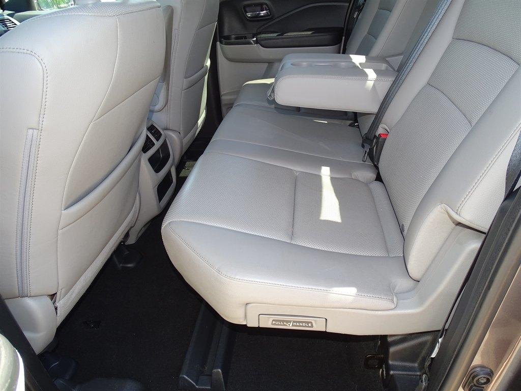 Honda Ridgeline RTL-T 4x4 Crew Cab 5.3' Bed 2017