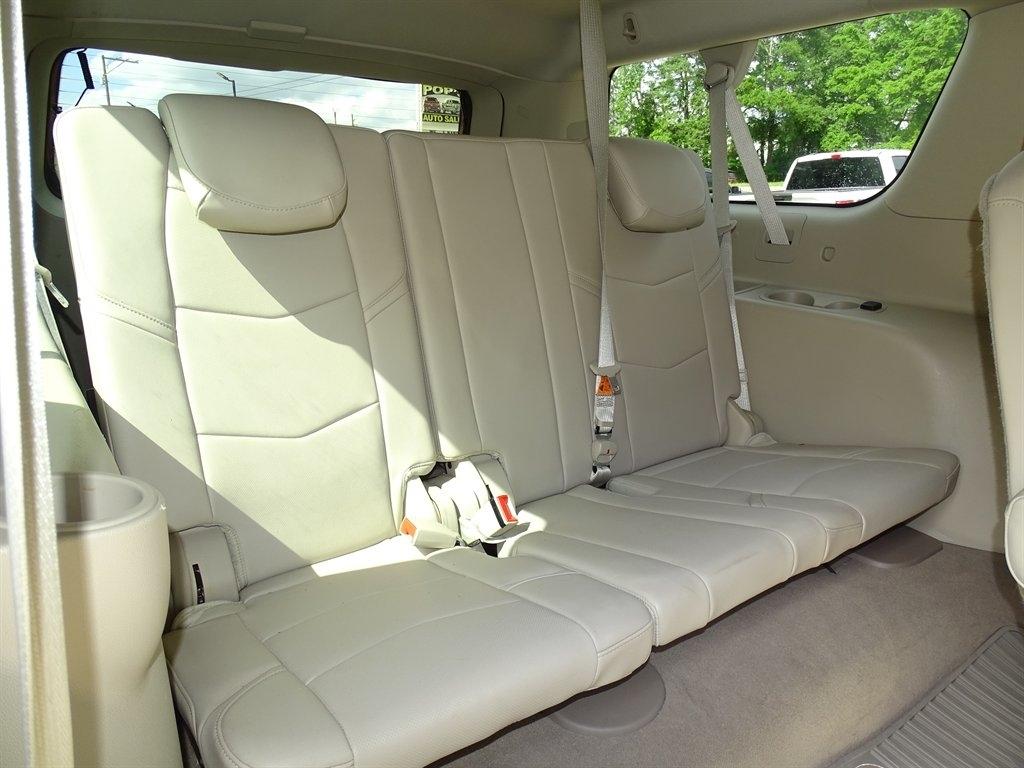 Cadillac Escalade ESV 4WD 4dr Premium Luxury 2017