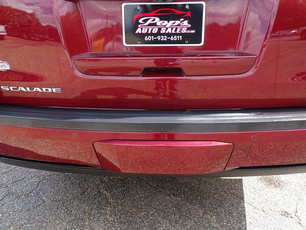 Cadillac Escalade ESV 4WD 4dr Premium Luxury 2017