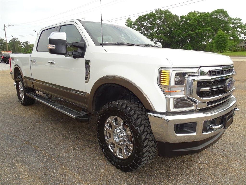 Ford Super Duty F-250 SRW Lariat 4WD Crew Cab 6.75' Box 2022