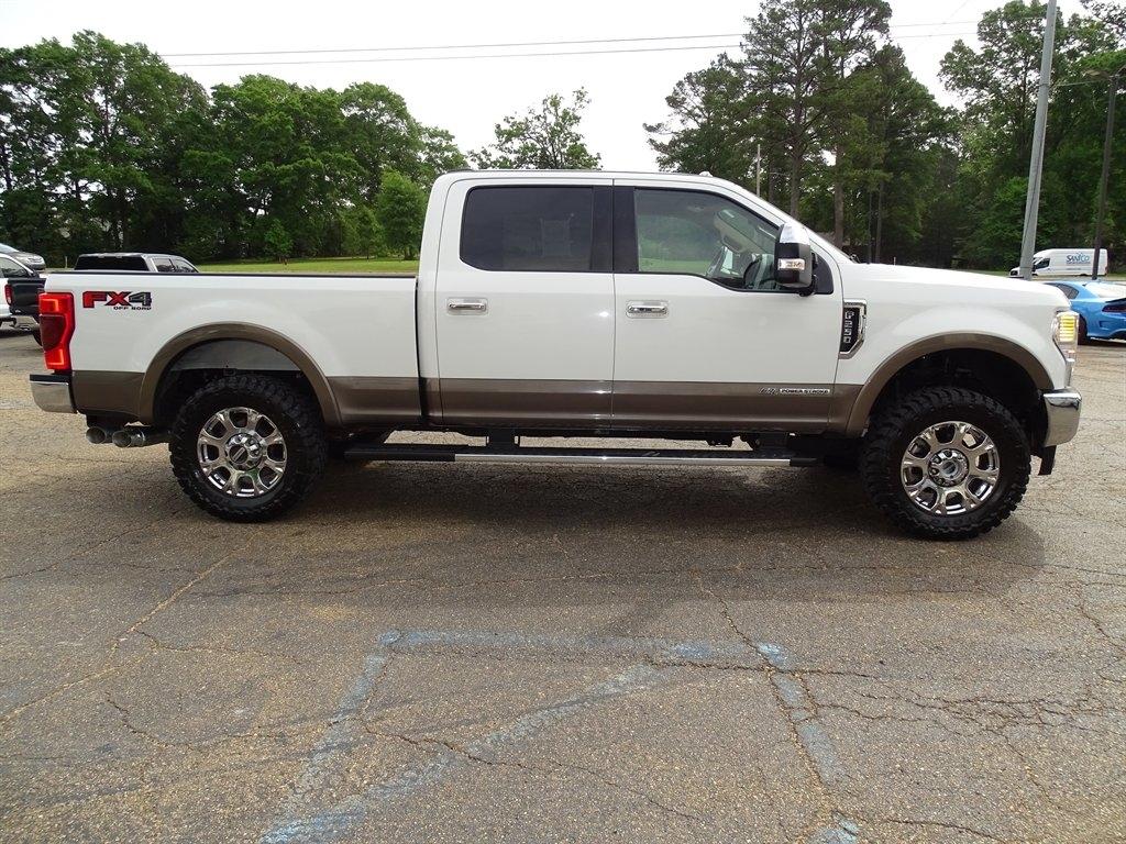Ford Super Duty F-250 SRW Lariat 4WD Crew Cab 6.75' Box 2022