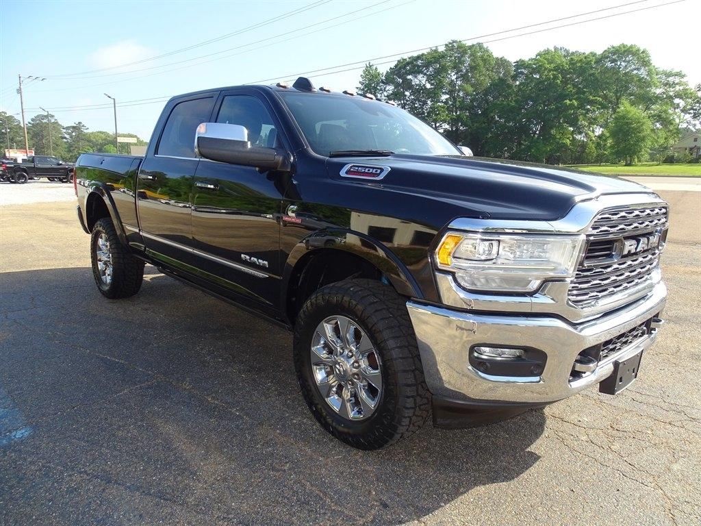 RAM 2500 Limited 4x4 Crew Cab 6'4" Box 2019