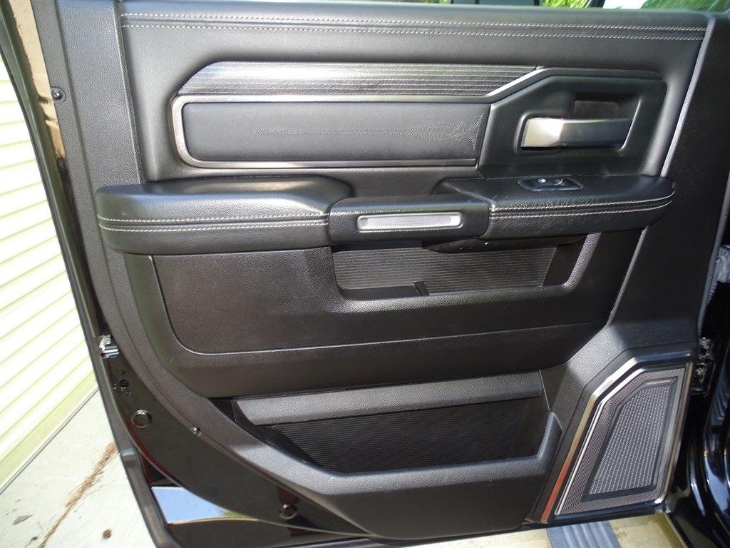 RAM 2500 Limited 4x4 Crew Cab 6'4" Box 2019