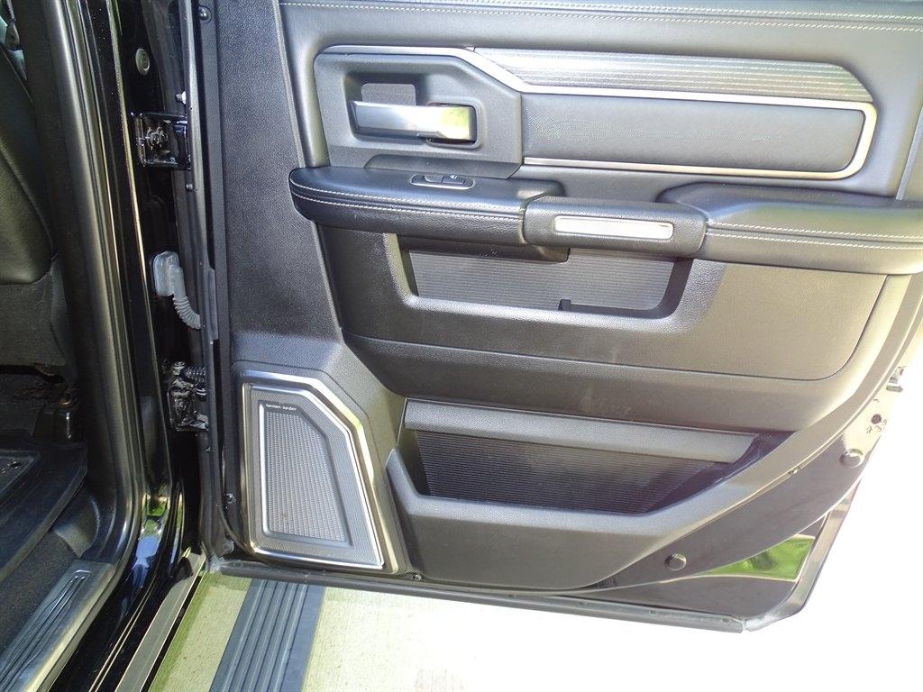 RAM 2500 Limited 4x4 Crew Cab 6'4" Box 2019