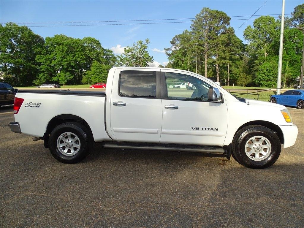 Nissan Titan LE Crew Cab 4WD FFV 2005