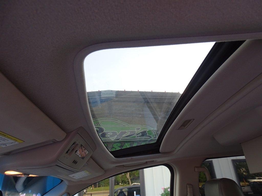 Nissan Titan LE Crew Cab 4WD FFV 2005