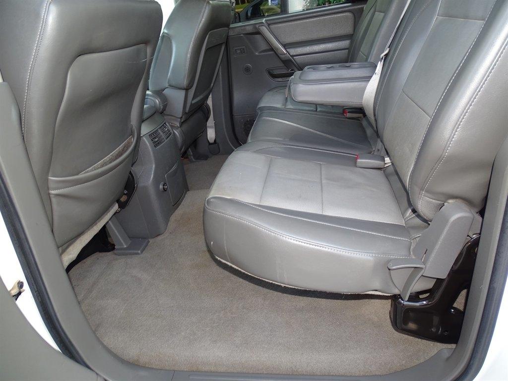 Nissan Titan LE Crew Cab 4WD FFV 2005