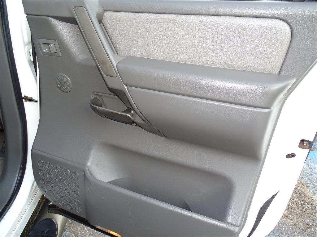 Nissan Titan LE Crew Cab 4WD FFV 2005