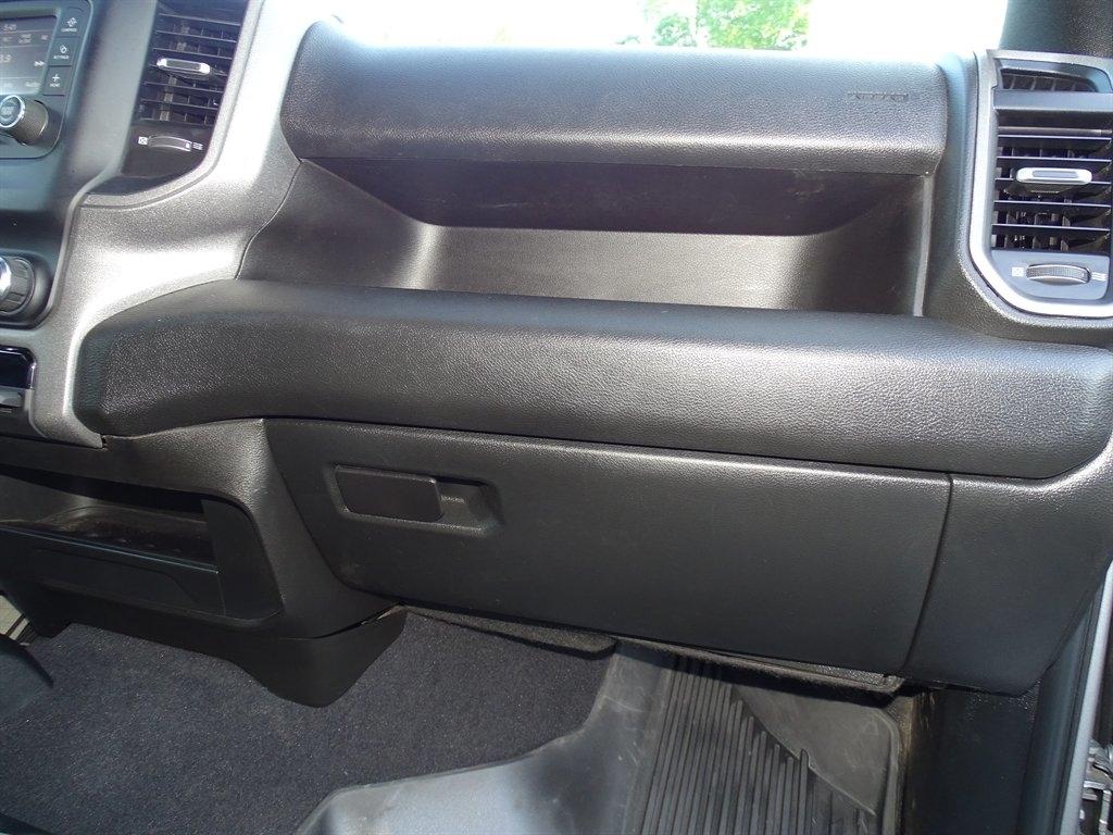 RAM 2500 Tradesman 4x4 Crew Cab 6'4" Box 2024