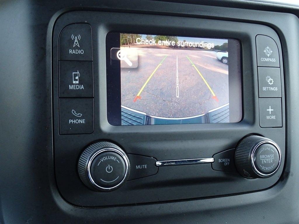 RAM 2500 Tradesman 4x4 Crew Cab 6'4" Box 2024