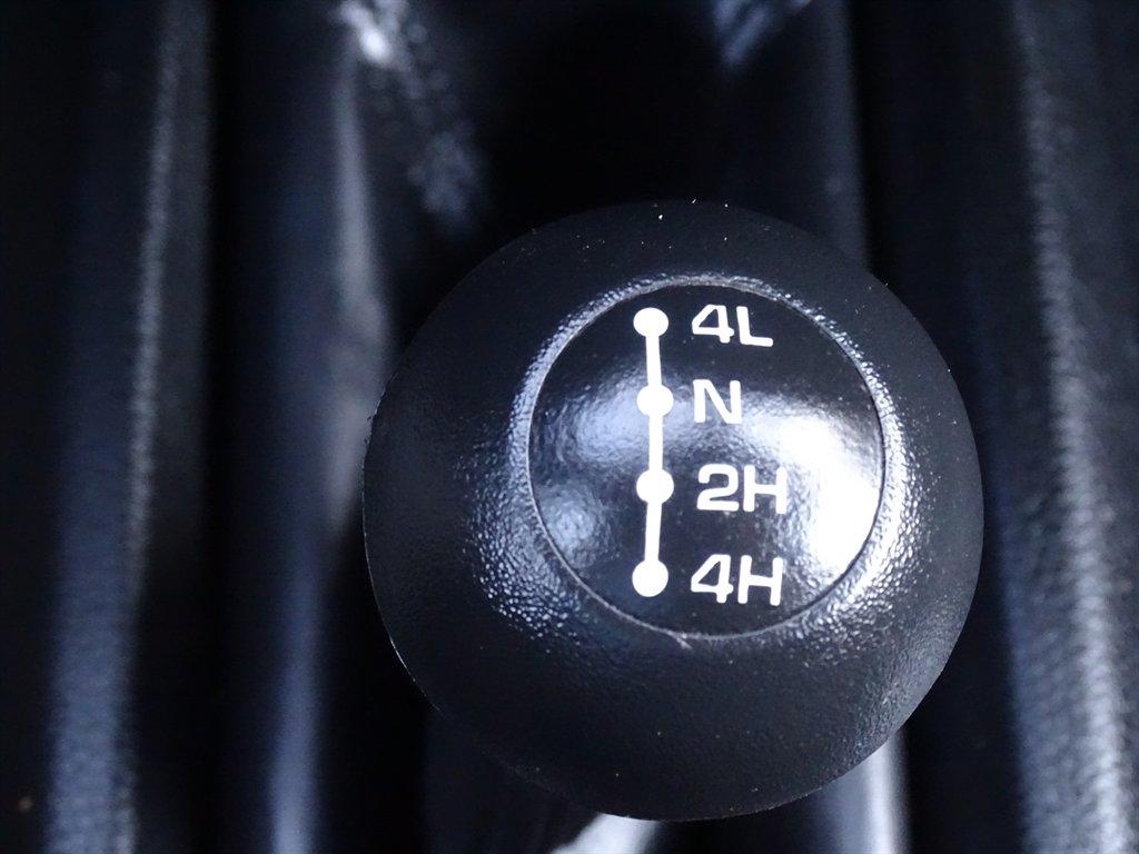 RAM 2500 Tradesman 4x4 Crew Cab 6'4" Box 2024