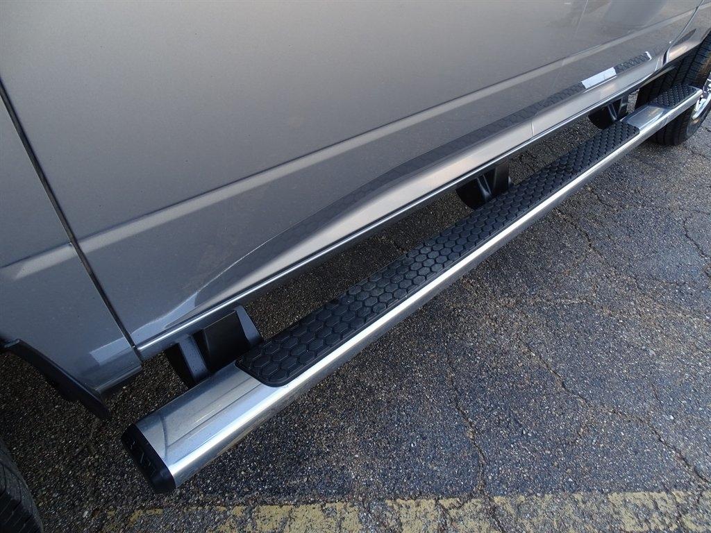 RAM 2500 Tradesman 4x4 Crew Cab 6'4" Box 2024