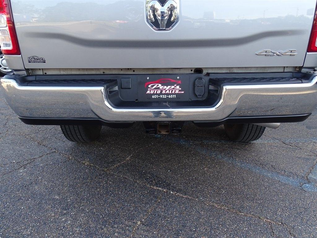 RAM 2500 Tradesman 4x4 Crew Cab 6'4" Box 2024