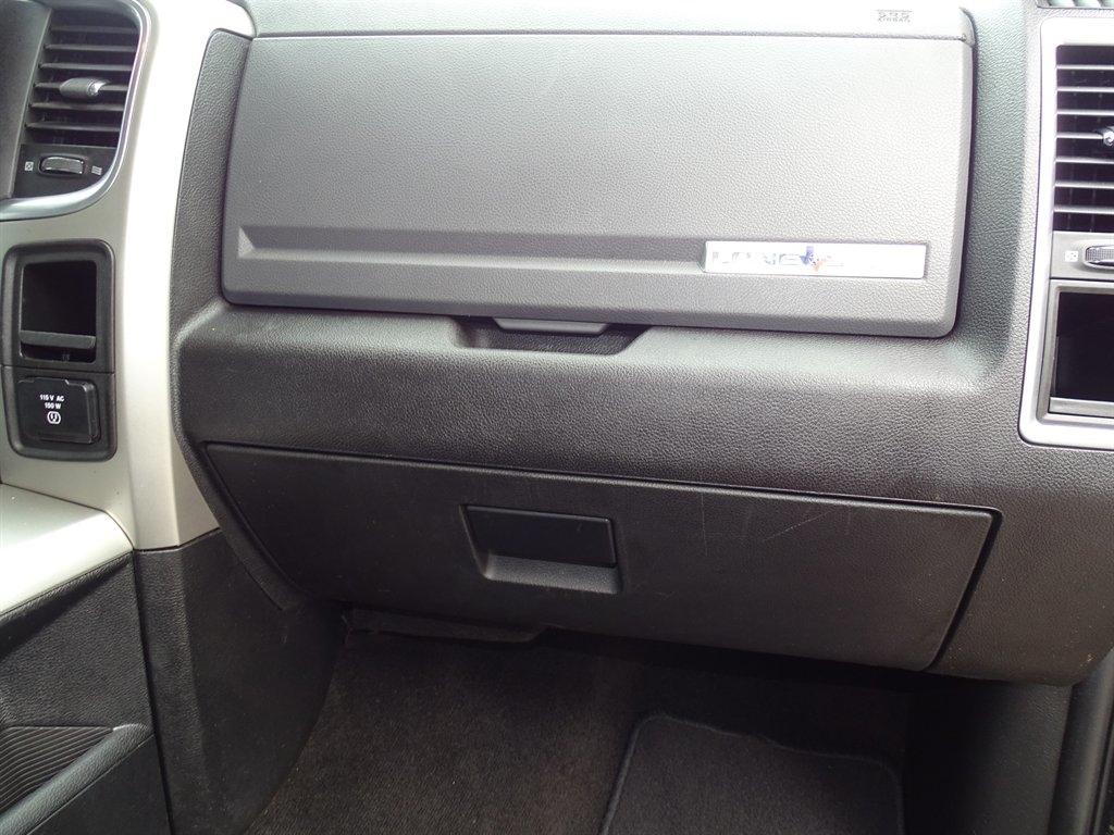 RAM 1500 Lone Star 4x4 Crew Cab 5'7" Box 2017